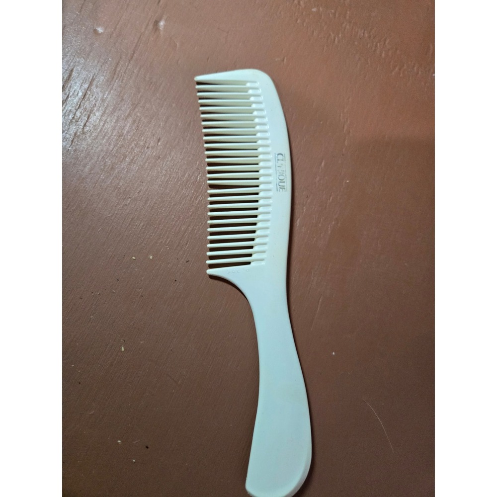 Clinique Vintage Wide Tooth Detangling Hair Comb Off White Ergonomic Handle